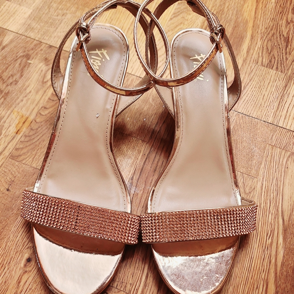 💕rose gold sandal